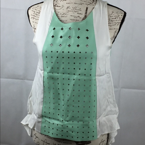 New women's T-shirt - Picture 1 of 3